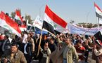 رومانسية ....شباب بغداد يتظاهر  في عيد الحب مطالبا بمكافحة الفساد وإصلاح المجاري  