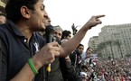 حراس القرضاوي منعوا  وائل غنيم من اعتلاء المنصة لمخاطبة جماهير  ميدان التحرير