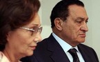 النائب العام ينفي صحة تقارير  عن مغادرة مبارك واسرته الأراضي المصرية
