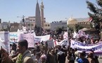 انتشار غير مسبوق للقوات المسلحة اليمنية حول القصر الرئاسي في صناء وميدان التغيير