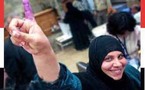 شمس الديمقراطية بالمحروسة ...حالة من الترقب في مصر لنتائج أول استفتاء حرّ