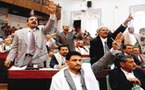 البرلمان اليمني يقر فرض حالة الطوارئ والكتلة المؤيدة لصالح تتقلص
