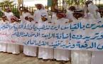 عدد من المدرسين السعوديين العاطلين يتجمهرون للمطالبة بتعيينهم