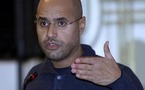 سيف الاسلام يعتبر الحديث عن رحيل والده بلا معنى ويلمح لتوليه السلطة
