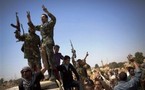 قوات القذافي تشعل جبهة مصراتة مجددا وتحصد 10 قتلى