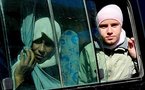 توتر في جسر الشغور وآلاف اللاجئين السوريين عند الحدود مع تركيا