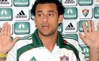 البرازيلي فريد يفكر في الرحيل من فلومينينسي بسبب مطاردة المشجعين