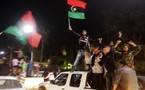 الليبيون في بنغازي احتفلوا "باليوم الاول" من حياتهم الجديدة