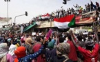   المعارضة السودانية رفضت "الانقلاب" وتواصل الاعتصام