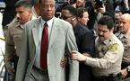 محاكمة طبيب مايكل جاكسون مستمرة وشهادات عن الموبايل الصامت والدواء 