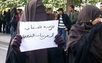 الشرطة تفرق  سلفيين احتجوا على منع النقاب في جامعات تونس