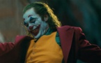 فيلم "جوكر" المثير للجدل يتجاوز سقف توقعات الأرباح