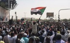 آلاف السودانيين يشيعون شرطيا كان شاهدا على فض اعتصام الخرطوم