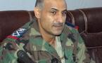 قائد القوات الجوية اليمنية والأخ غير الشقيق لصالح ينفذ قرار إقالته