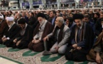 صورة الطبيب والحقيبة كشفت تجهيز  إيران لما بعد خامنئي