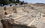 تزويراً للتاريخ إسرائيل تهود القدس بآلاف القبور الوهمية حول الأقصى