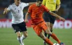 رونالدو يعمق جراح الطاحونة الهولندية ويقود البرتغال لدور الثمانية الأوروبي