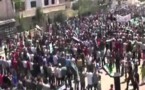 آلاف السوريين يحيون "جمعة درعا" وتظاهرات تحت القصف بدمشق وحلب
