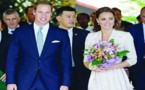 حفاوة شعبية كبيرة بالامير وليام وقرينته في زيارتهما إلى سنغافورة
