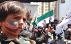 بعض أطفال حلب يقهرون الخوف  ويتابعون الحياة اليومية على وقع الحرب