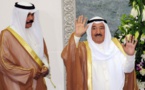 ولي عهد الكويت يتولى صلاحيات دستورية بعد عملية جراحية للأمير 