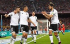 بلنسية المتأزم يجتذب الأضواء بديربي مثير في افتتاح الدوري الإسباني