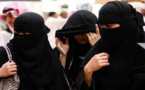 مفتي السعودية يشدد على ضرورة عزل المرأة عن الرجال بكل مكان وممكن