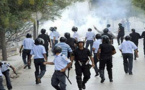 الشرطة التونسية تفرق بحزم تظاهرة مناهضة لحزب الباجي قائد السبسي