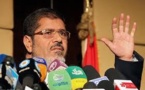 مرسي يثق بهشام قنديل لكن يعلن عن تعديل وزاري قريب