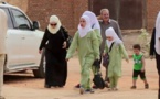العالقون .. قرار مفاجئ يحرم آلاف السوريين من "ملجئهم الأخير"
