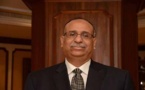رئيس سلطة الطيران المدني: أضواء الليزر حول مطار القاهرة تهدد سلامة الطائرات