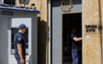 مقتل شابين في اليونان في اطلاق نار امام مقر لحزب الفجر الذهبي