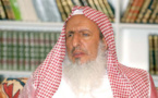 مفتي السعودية يطالب بمنع الأطباء من الكشف على المتوفيات