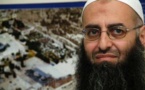 رجل الدين المتشدد أحمد الاسير يظهر في شريط مصور مهاجما الجيش اللبناني