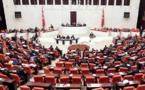 البرلمان التركي يقر قانونا يوسع صلاحيات جهاز الاستخبارات