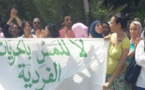 التنورة تفجر جدلا في المغرب إثر اعتقال فتاتين بسبب ارتدائها
