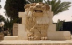 تنظيم " داعش " يدمر تمثالا اثريا ضخما في مدينة تدمر