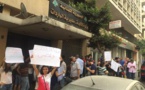 أعتصام أمام وزارة المال اللبنانية لوقف تحويل رواتب النواب
