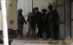 إسرائيل تعتقل 13 فلسطينيا وتقتحم وتهدم منازل بمختلف مناطق الضفة