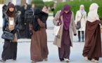 وزيرة حقوق المرأة الفرنسية تنتقد منتجي الملابس الإسلامية