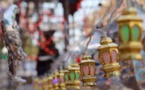 اللبنانيون يستقبلون شهر رمضان بتزيين منازلهم بالأضواء والفوانيس