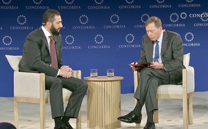 ديفيد بترايوس: من زنزانة السجن إلى رئاسة سوريا… قصة تحوّل الرئيس الشرع ديفيد بترايوس: من زنزانة السجن إلى رئاسة سوريا… قصة تحوّل الرئيس الشرع