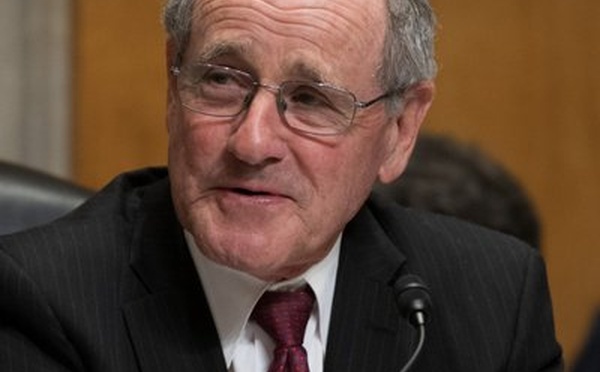  رئيس لجنة العلاقات الخارجية بمجلس الشيوخ الأمريكي السناتور جيم ريش- اكي