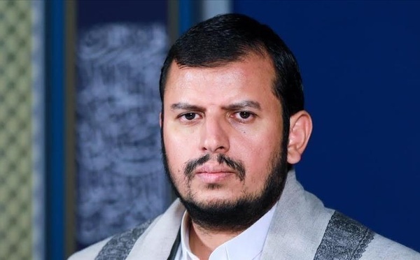 زعيم الحوثيين: نقف مع إيران وجاهزون لكل التطورات بهذه المعركة