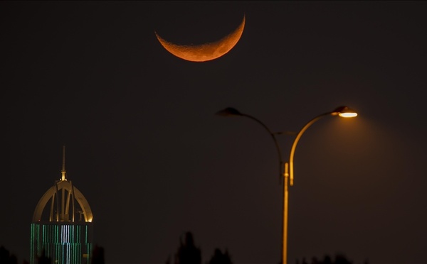 8 دول عربية تعلن الجمعة أول أيام عيد الفطر