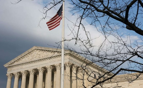 المحكمة العليا الأمريكية تنظر في طعون تتعلق بإلغاء الحماية المؤقتة للسوريين